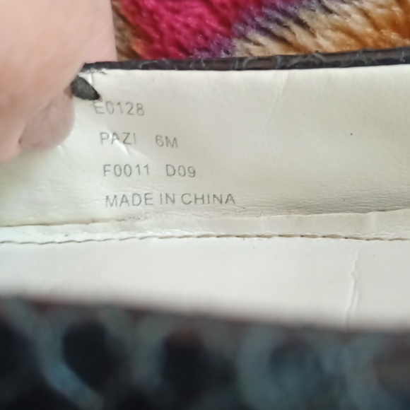 Calvin Klein Real Snake Skin Flat Shoes. 6 M - Picture 3 of 9